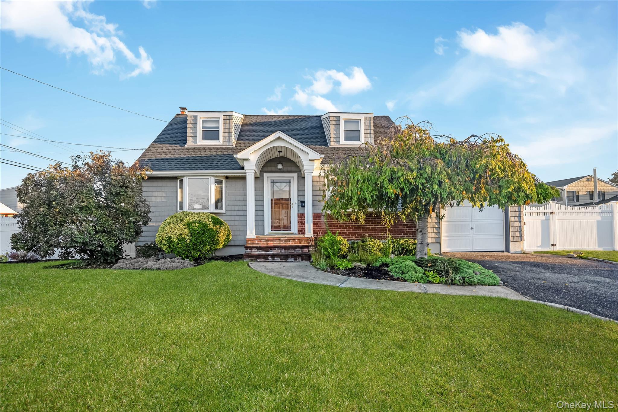 Washington St, Farmingdale, NY 11735