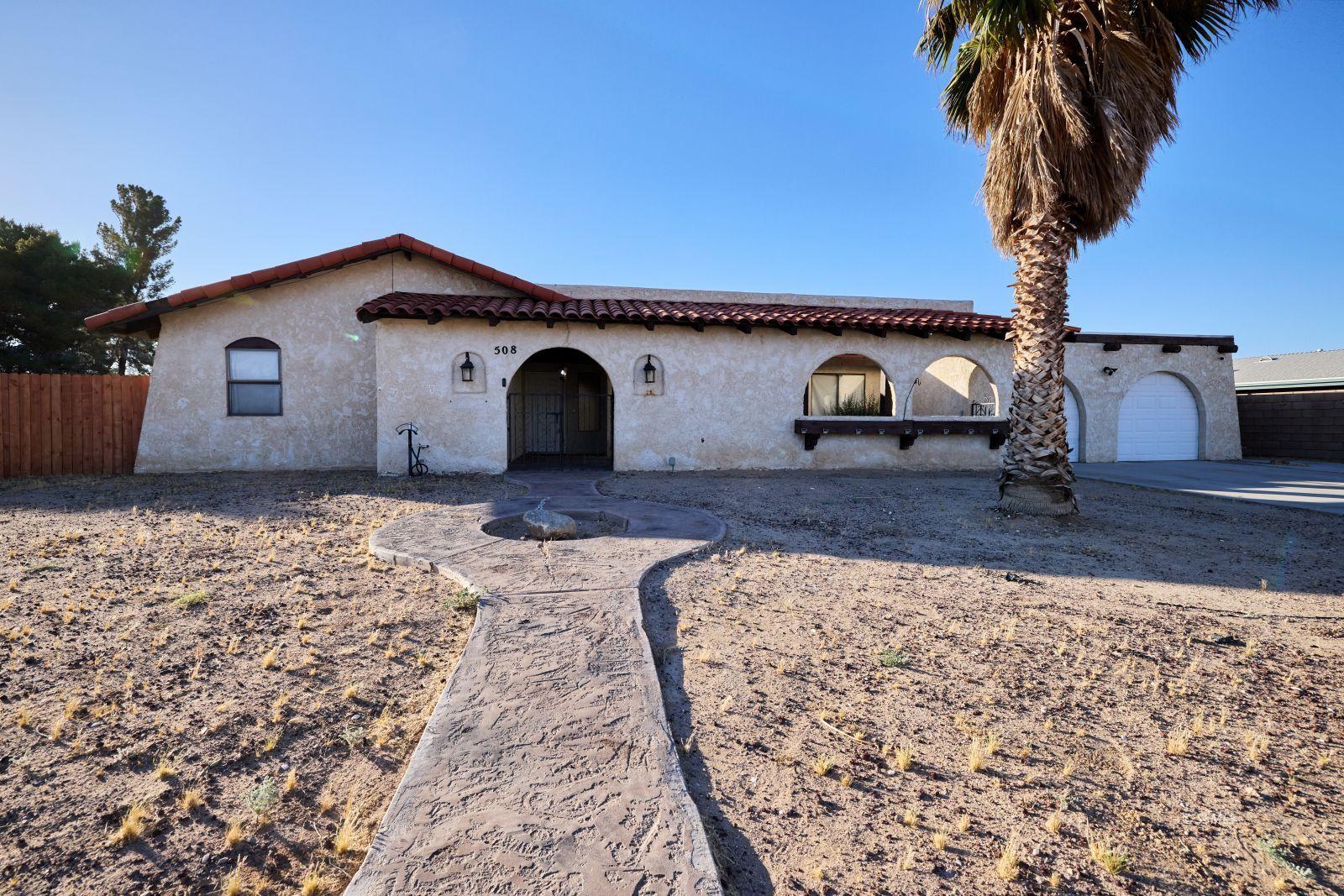 W Dolphin Ave, Ridgecrest, CA 93555