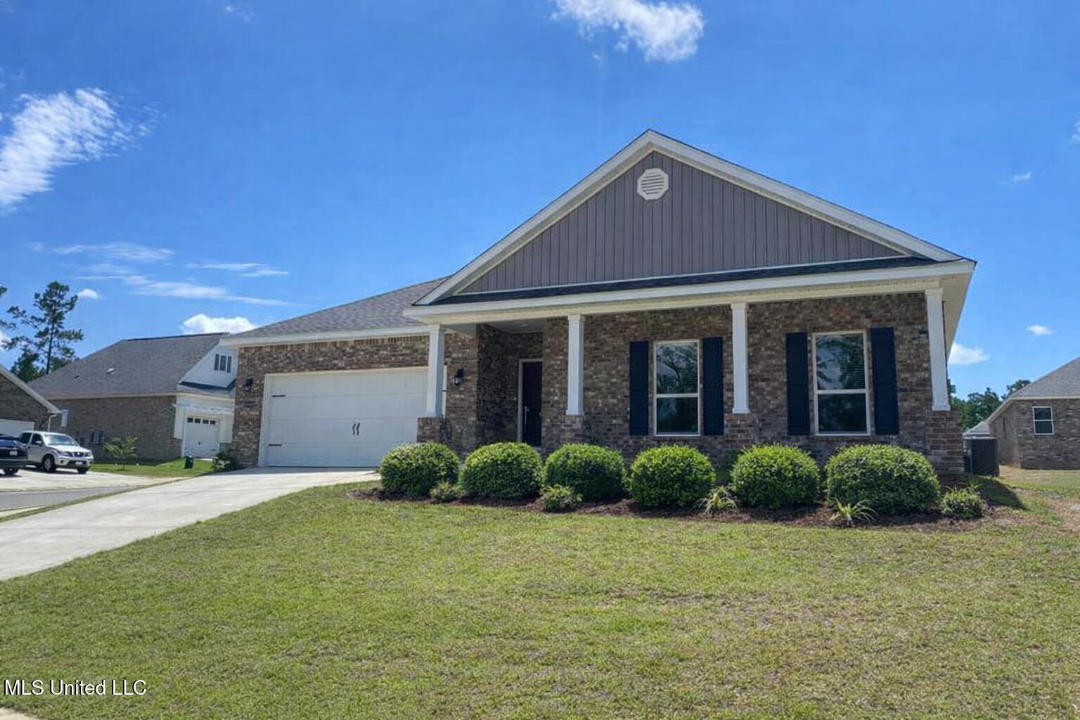 Desoto Trails Cir, Biloxi, MS 39532