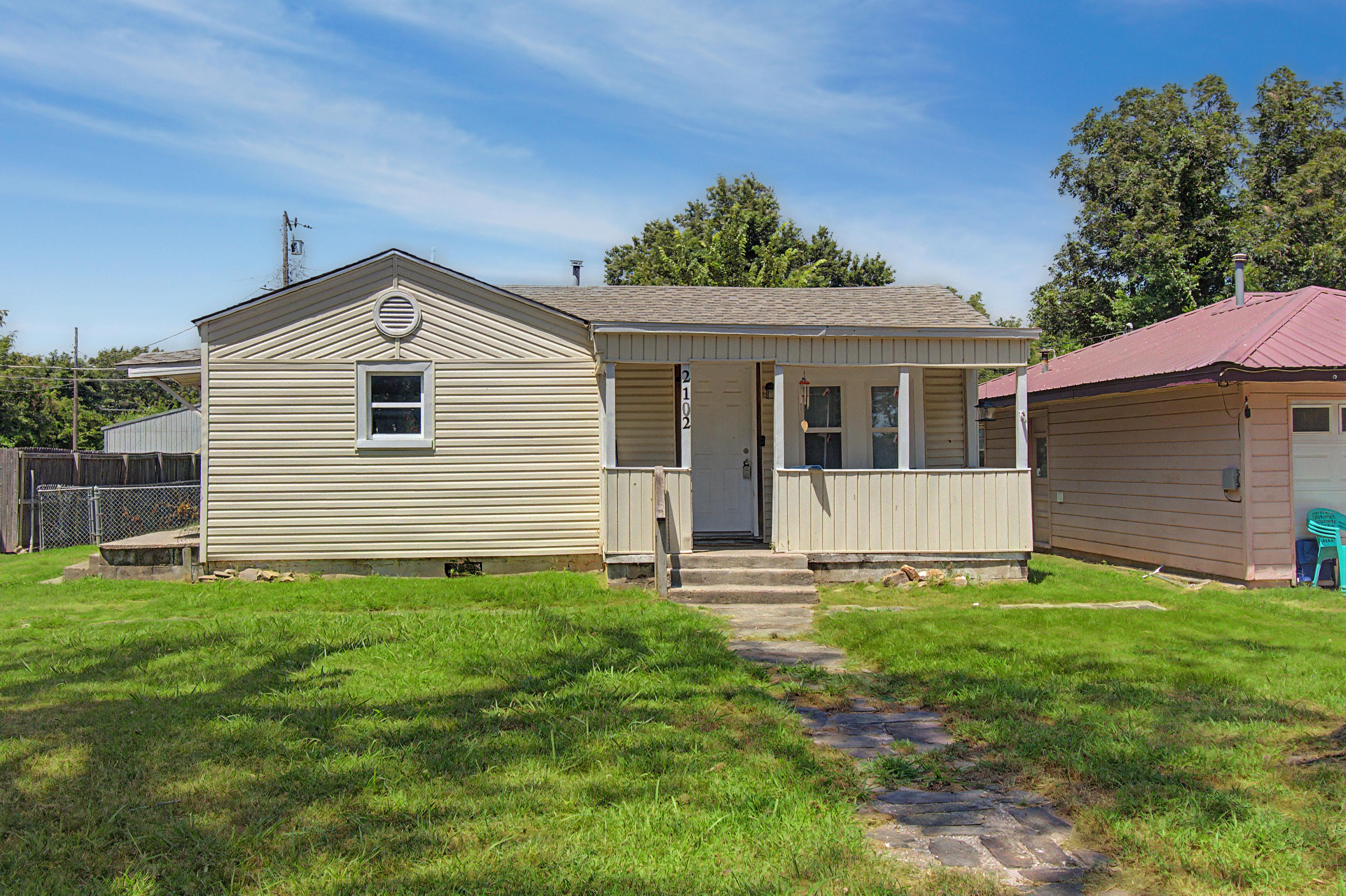 Jefferson St, Muskogee, OK 74403