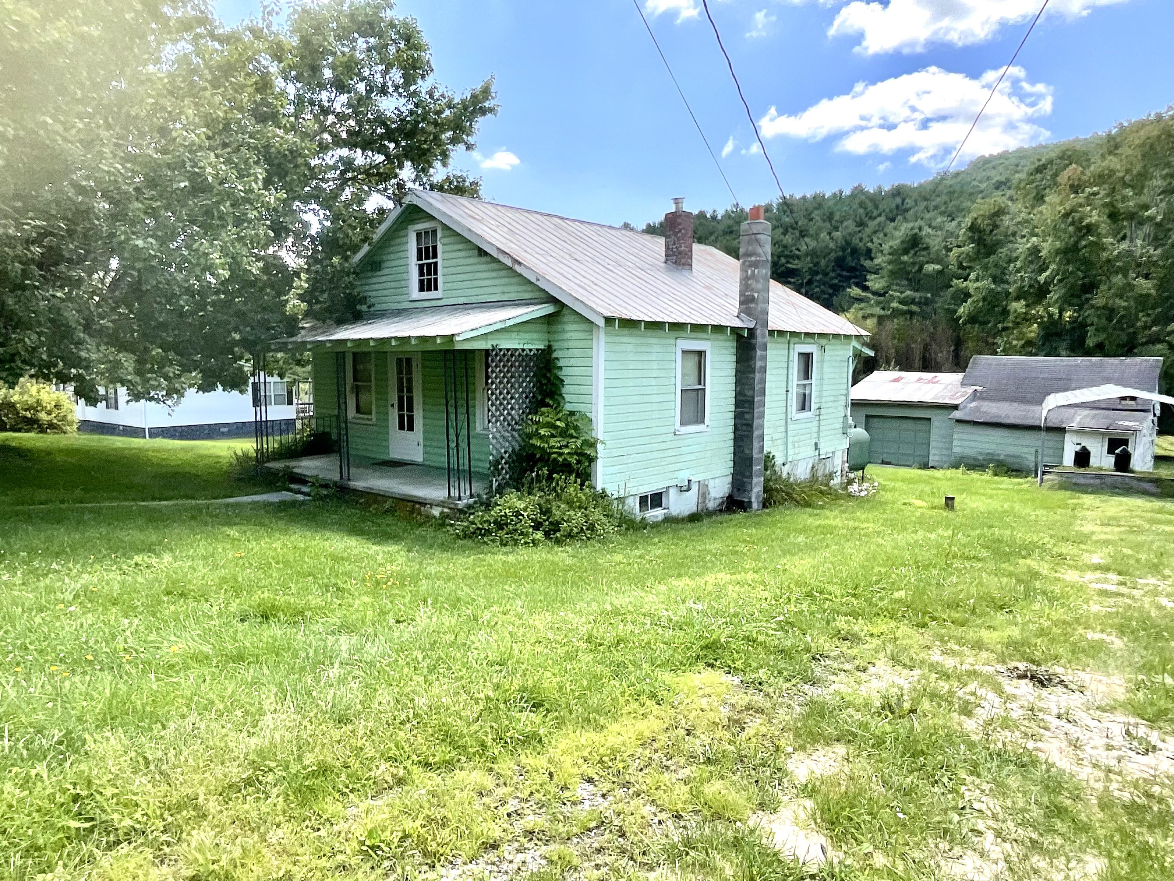 Black Oak Rd, Princeton, WV 24740