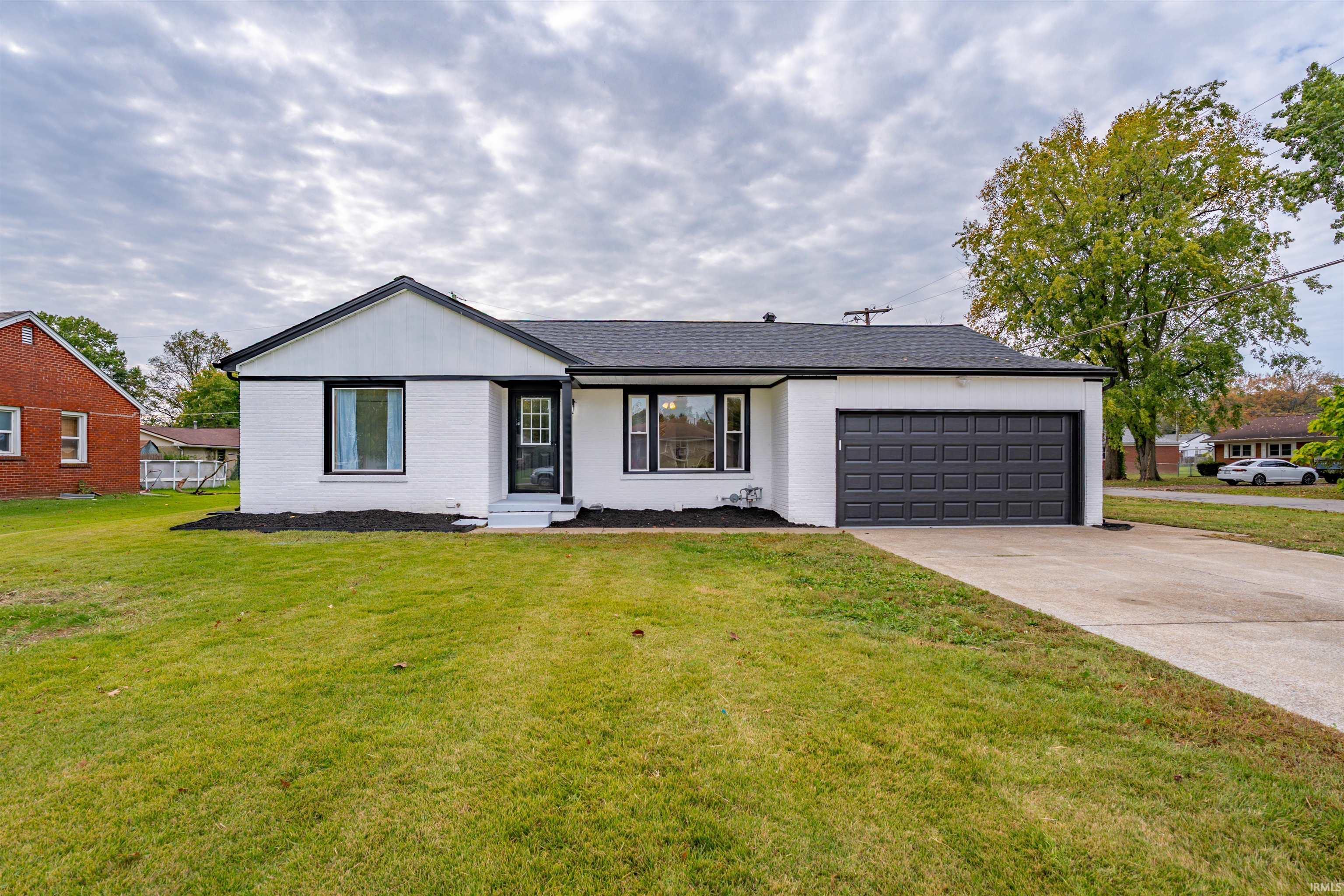 S Walnut Ln, Evansville, IN 47714