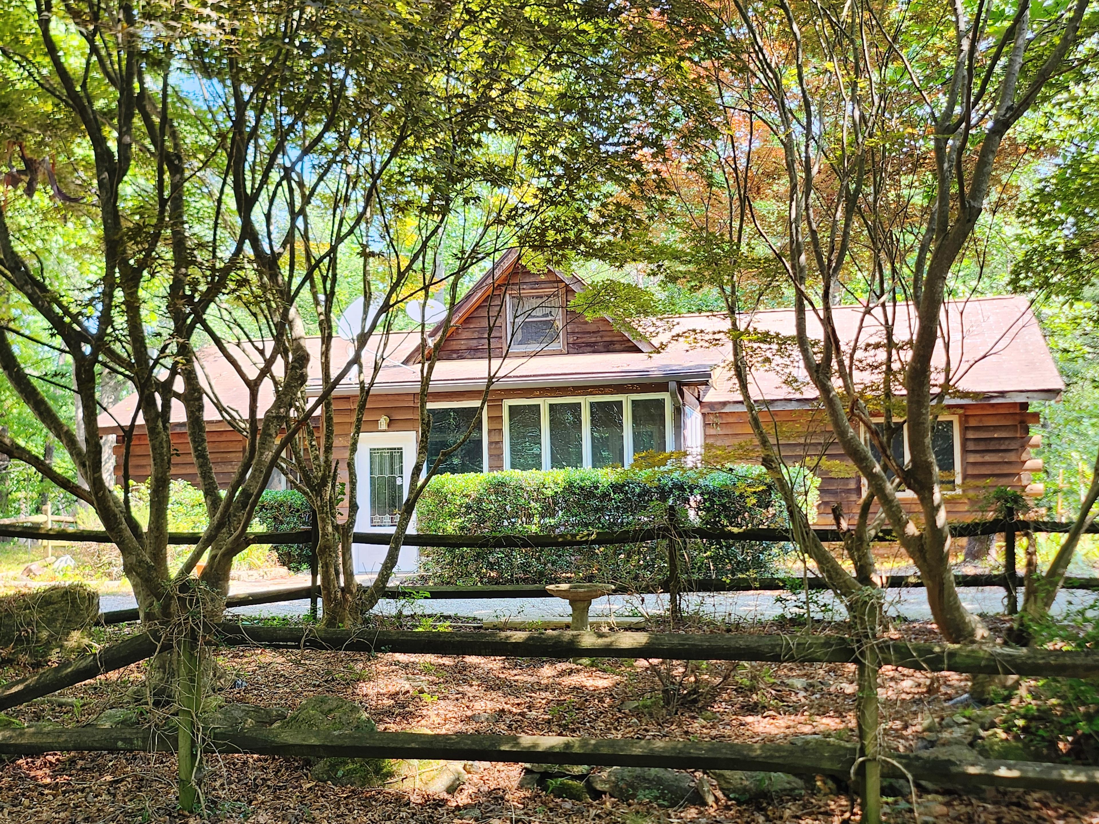 Fawn Dr, Seneca, SC 29678
