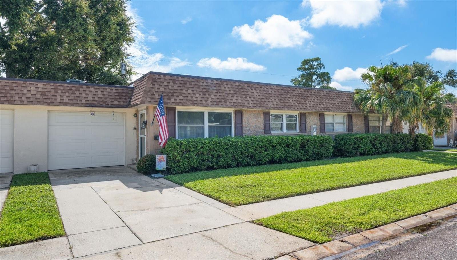 Mindy Dr, Largo, FL 33771