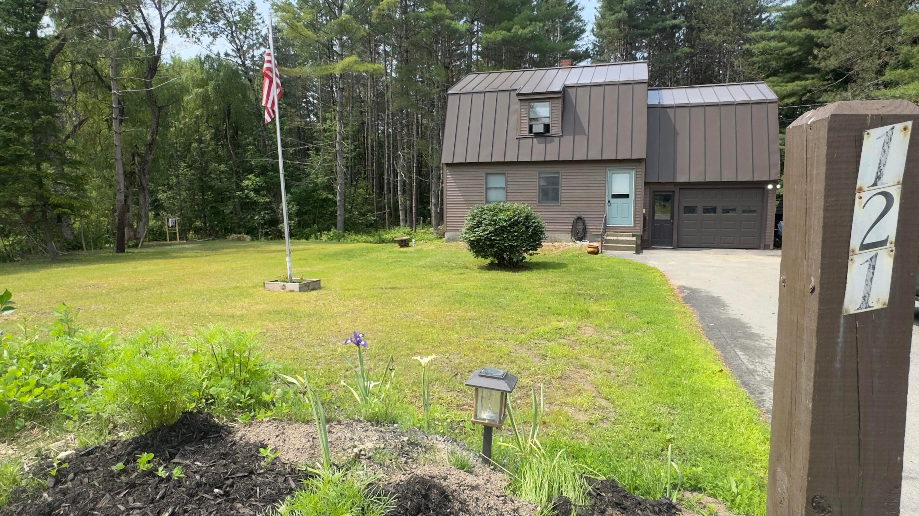 Knowlton Corner Rd, Farmington, ME 04938
