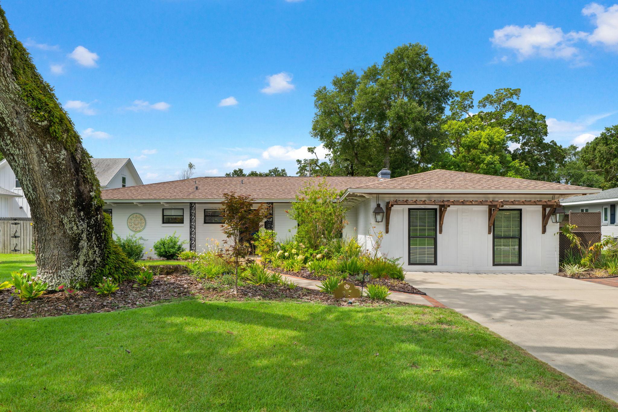 Lakeside Dr, Pensacola, FL 32507