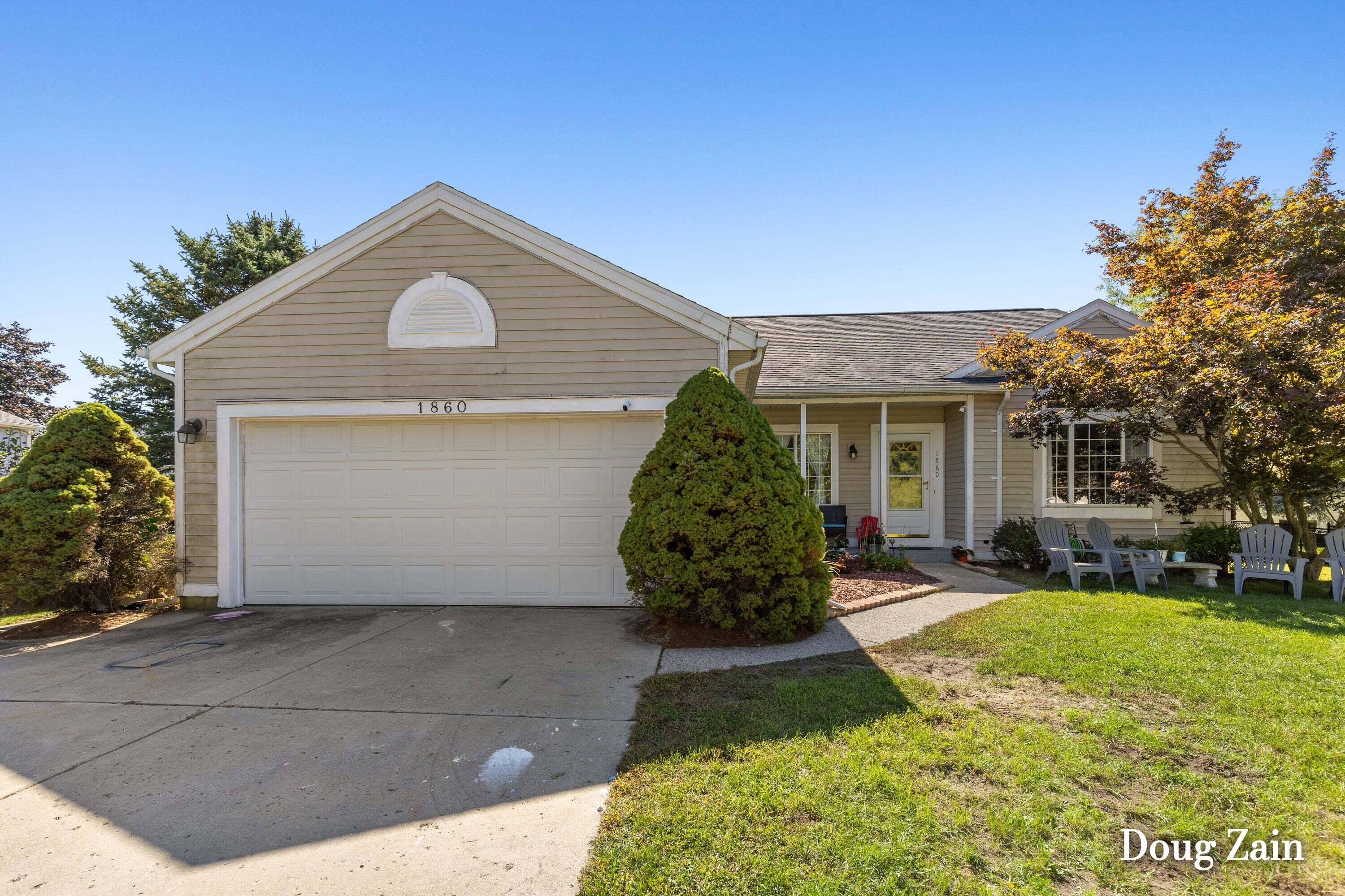 Sandrel Dr Ne, Grand Rapids, MI 49505