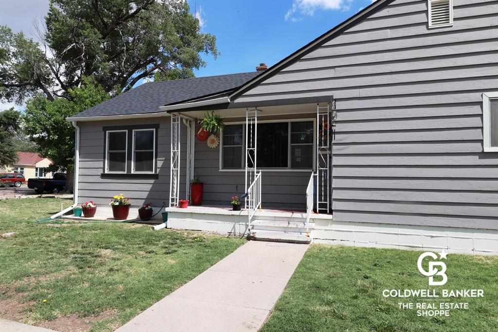 E Hazel St, Garden City, KS 67846
