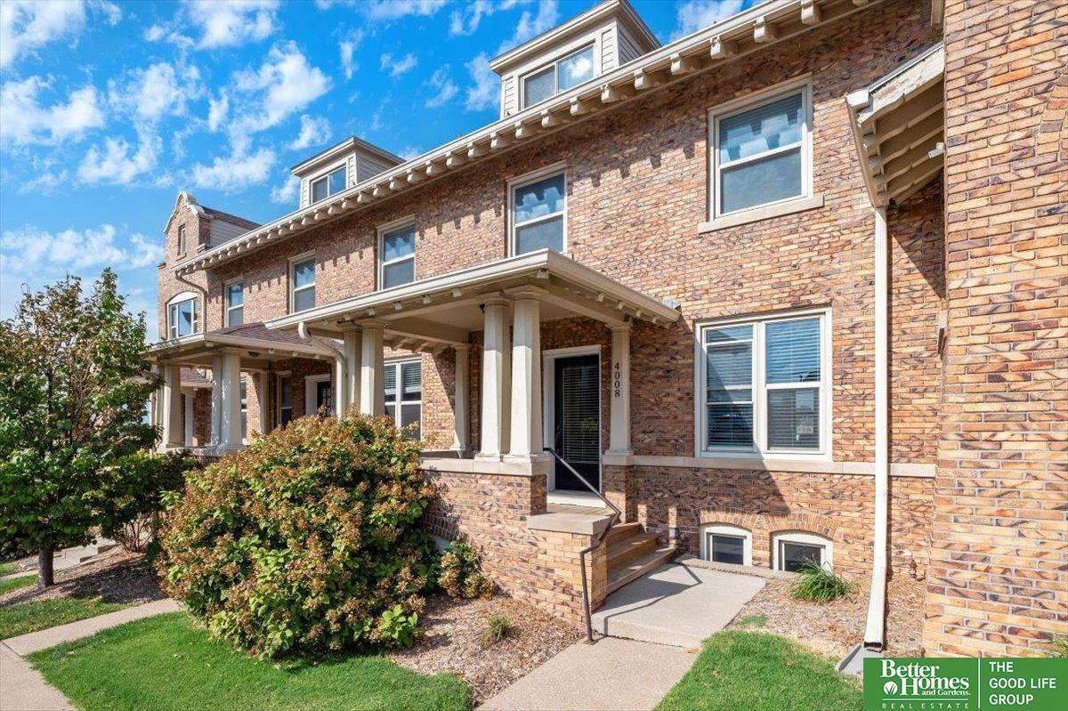 Harney St, Omaha, NE 68131