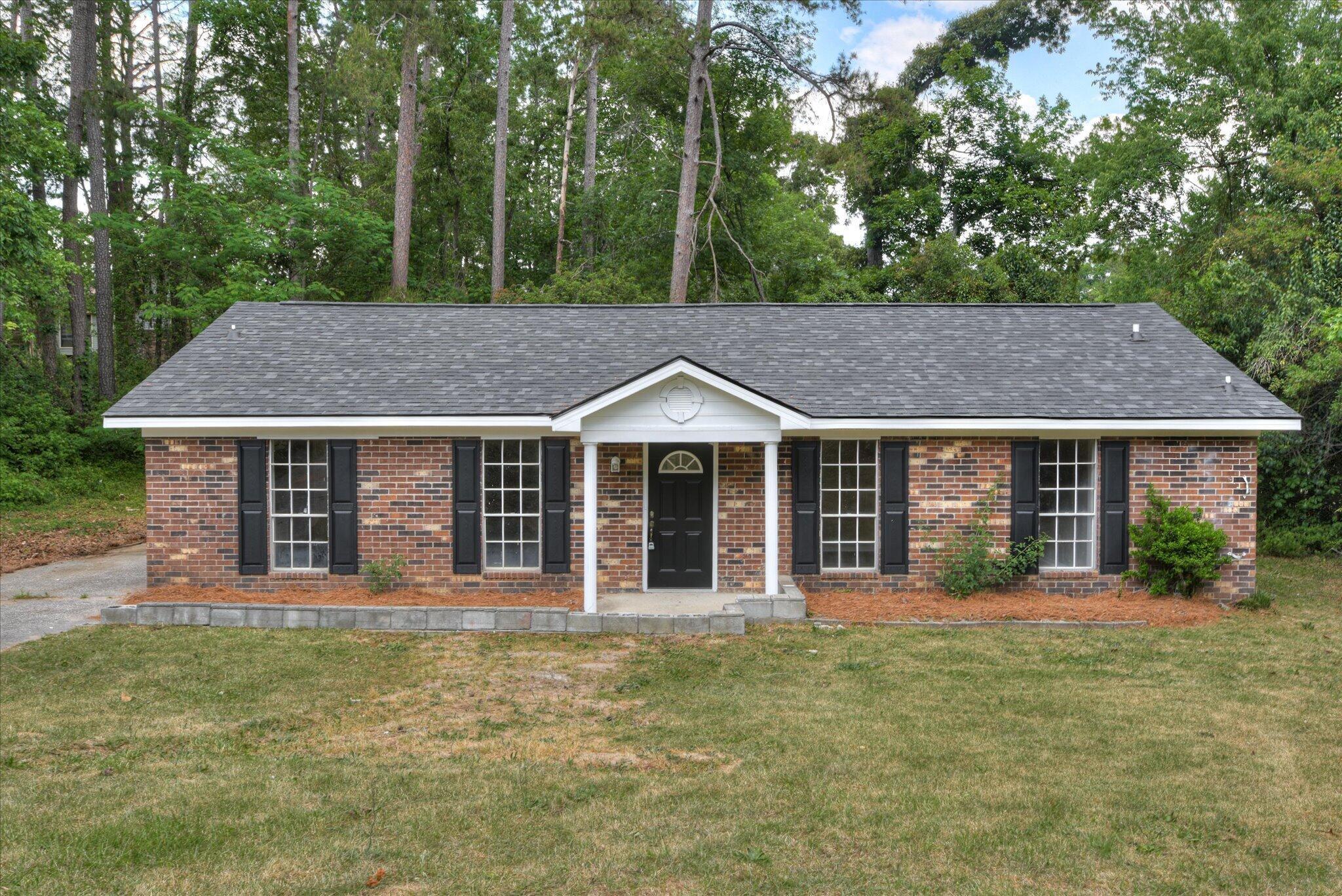 Dewsbury Ct, Hephzibah, GA 30815