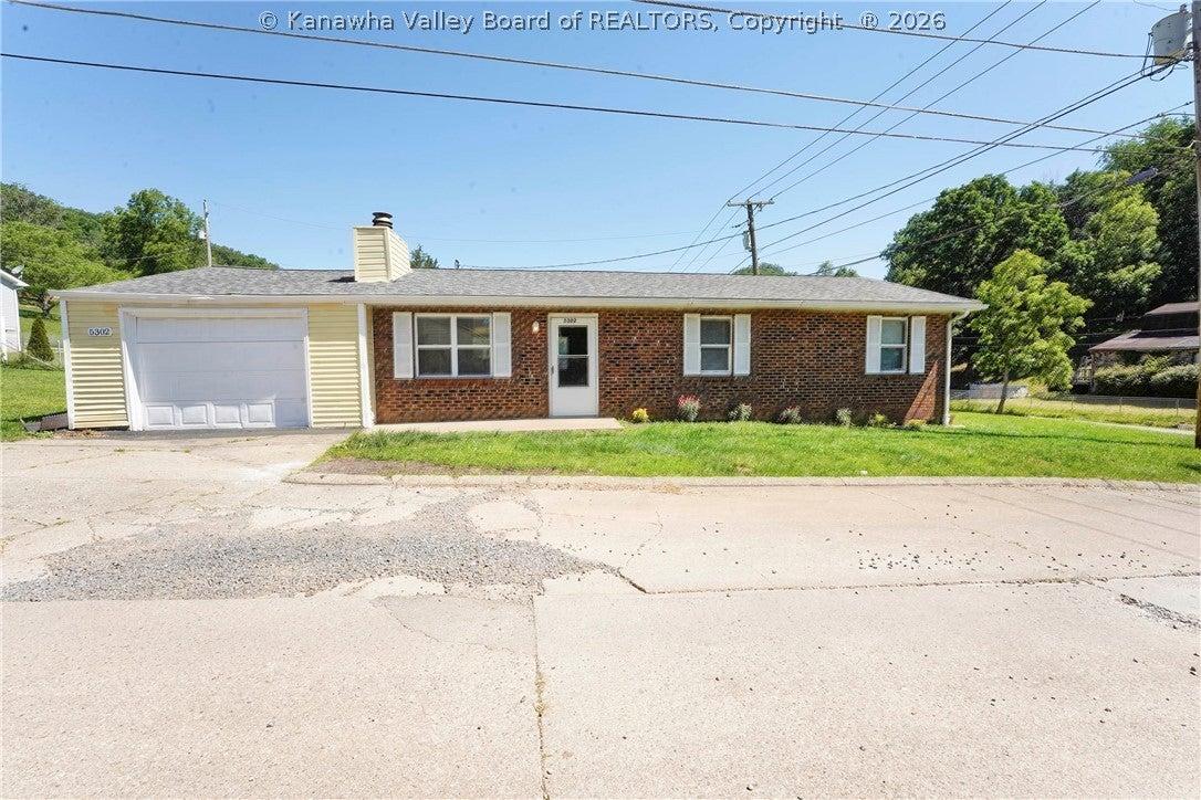 Katie Ln, Charleston, WV 25313