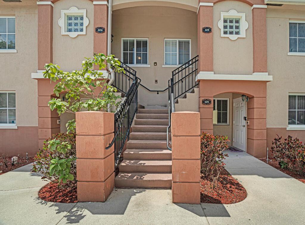 N Jog Rd, West Palm Beach, FL 33411