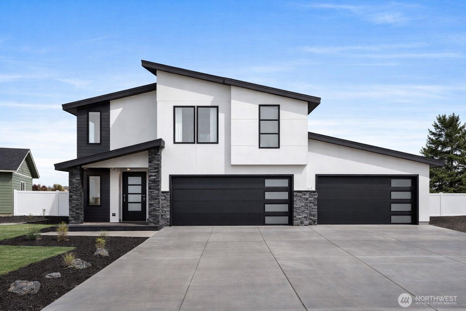 N Bluff West Dr, Moses Lake, WA 98837