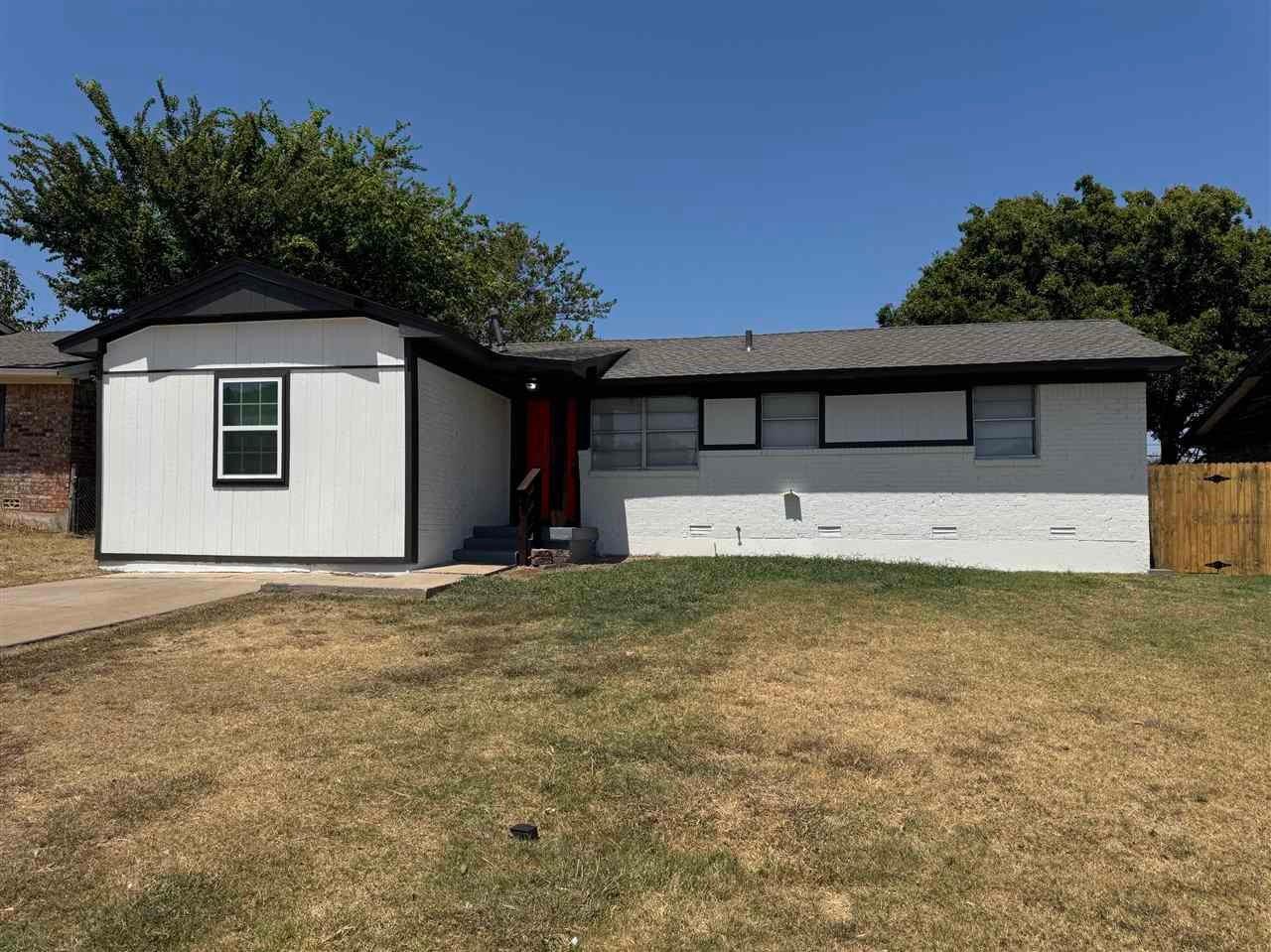 Nw Compass Dr, Lawton, OK 73505