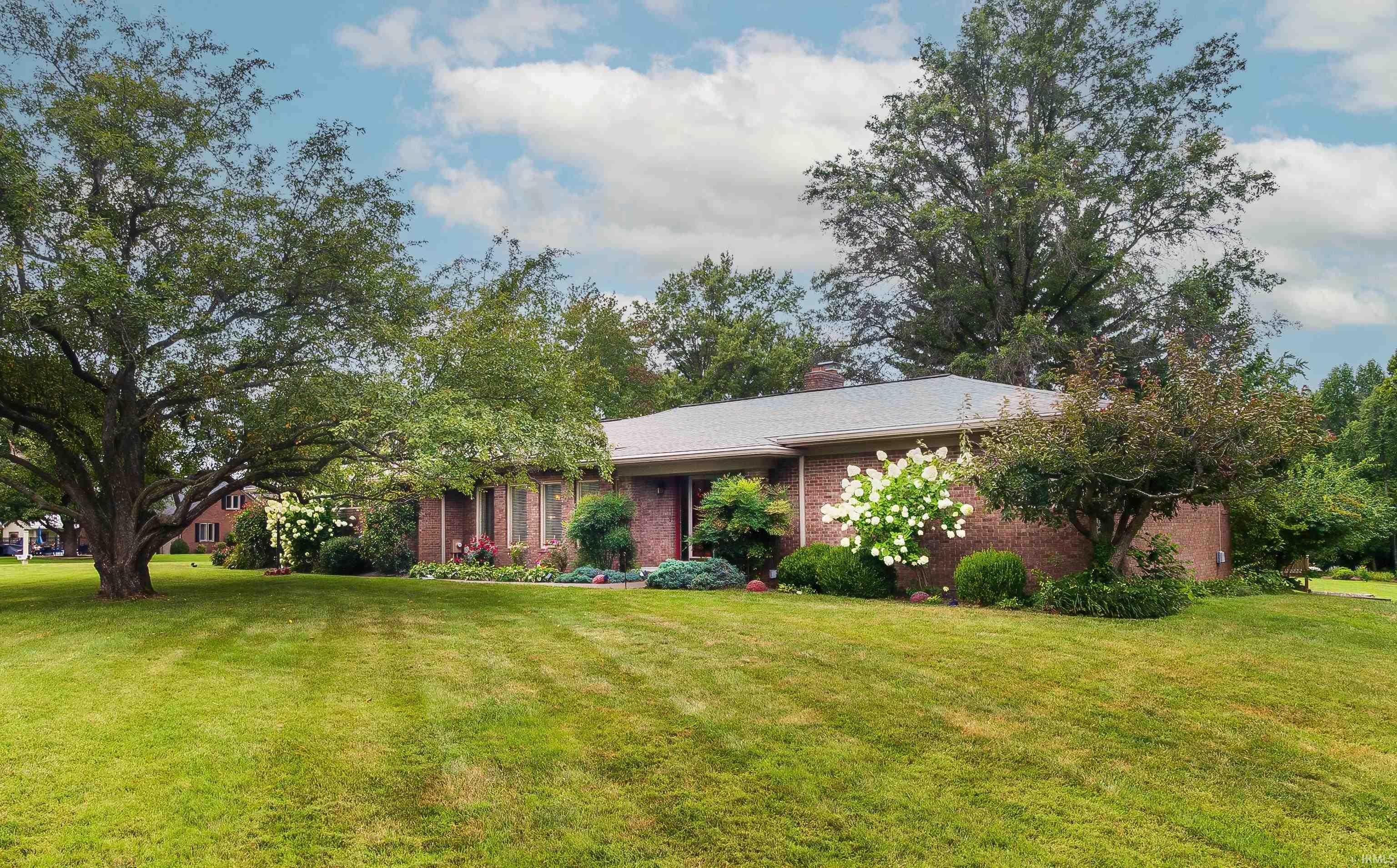 Sassafras Dr, Evansville, IN 47712