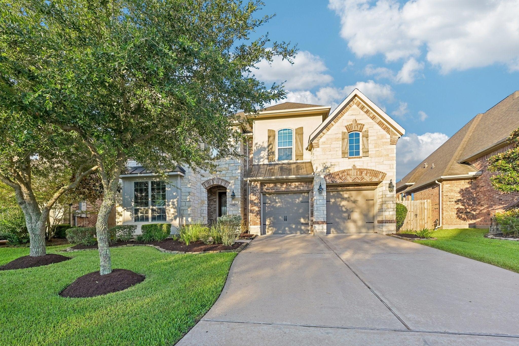 Richland Hollow Ln, Friendswood, TX 77546