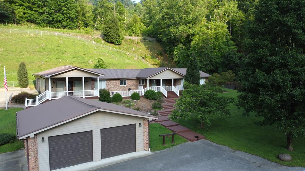 Montrose Dr, Raccoon, KY 41557