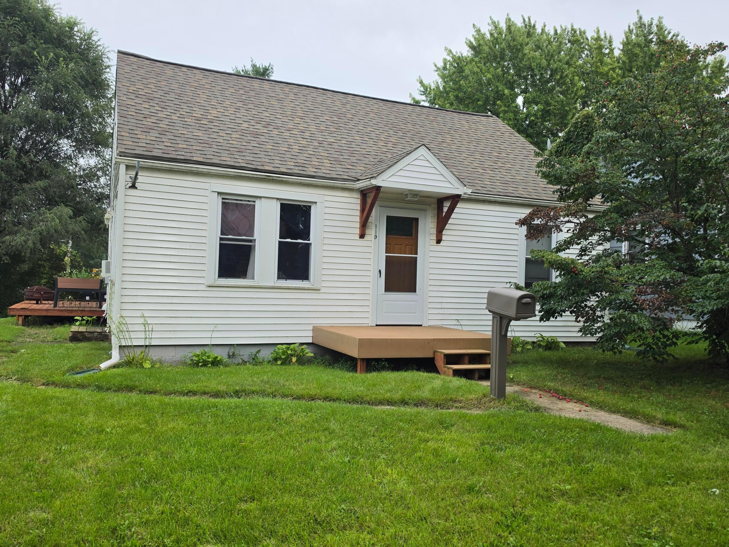 Myrlice Ct, Jackson, MI 49203