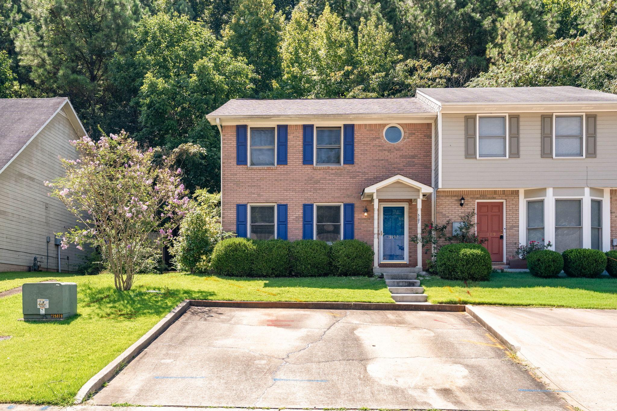 Falling Creek Ln, Birmingham, AL 35235