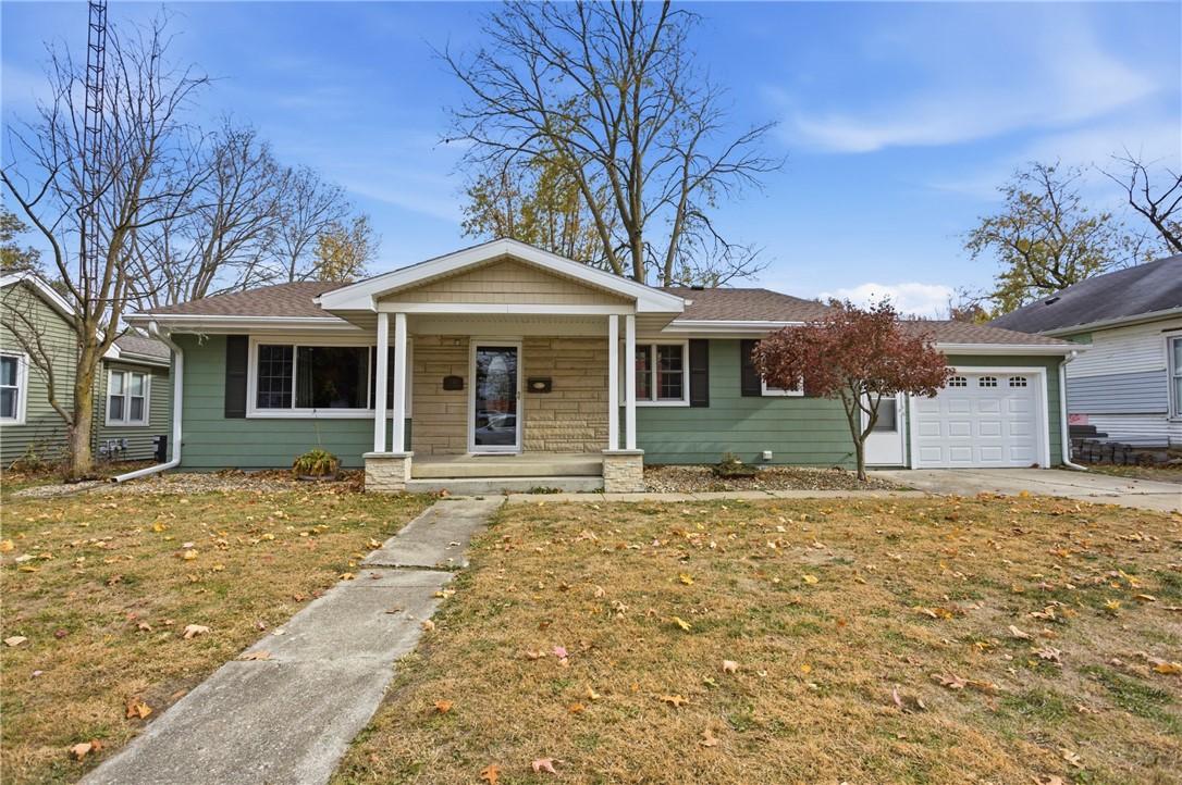 N Worth St, Sullivan, IL 61951