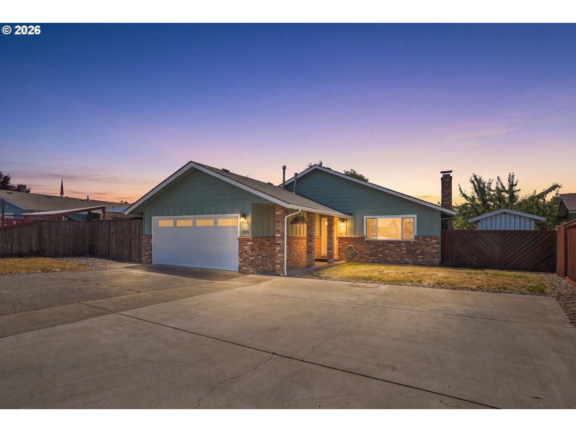 Meadow Ln, Creswell, OR 97426