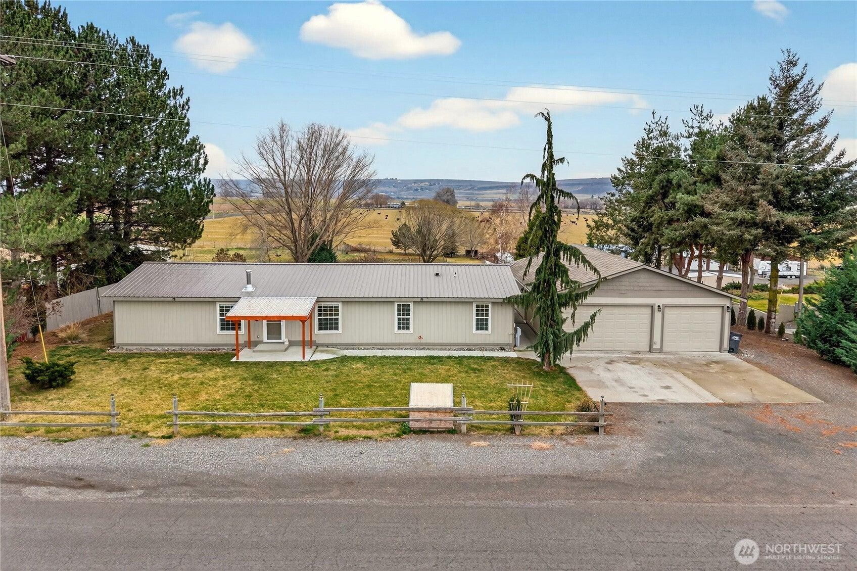 W Parks Ln, Othello, WA 99344