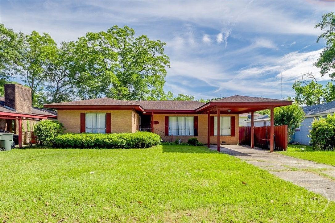 W 49th St, Savannah, GA 31405