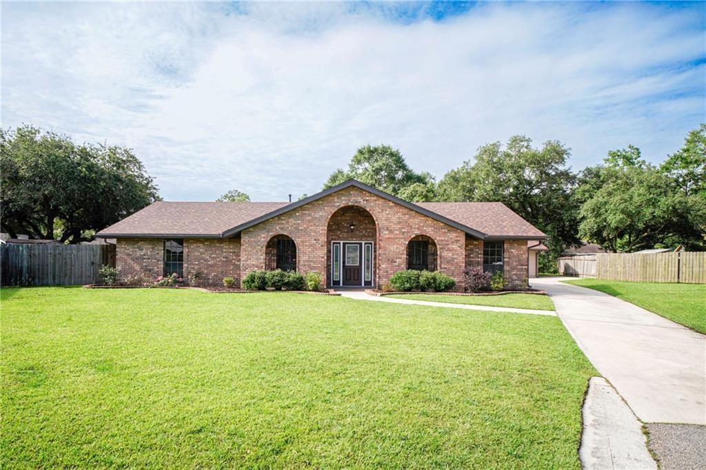 Milford Dr, Slidell, LA 70461
