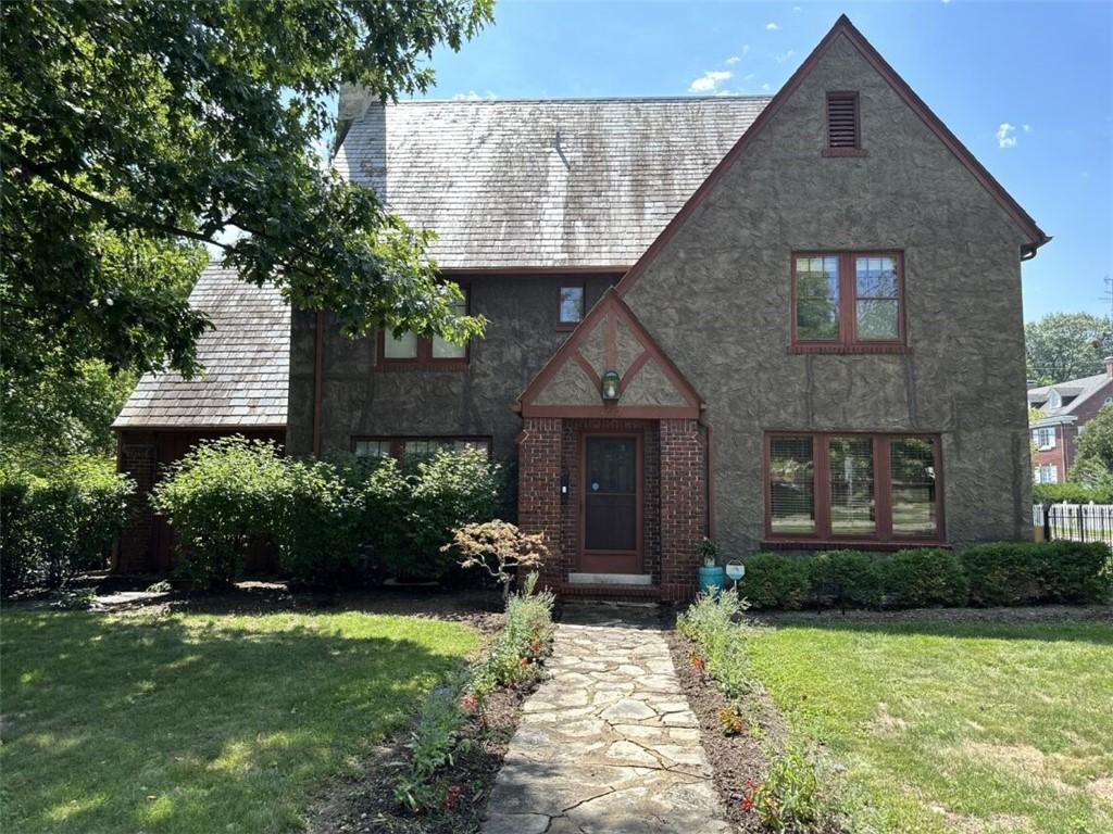 W Main St, Decatur, IL 62522