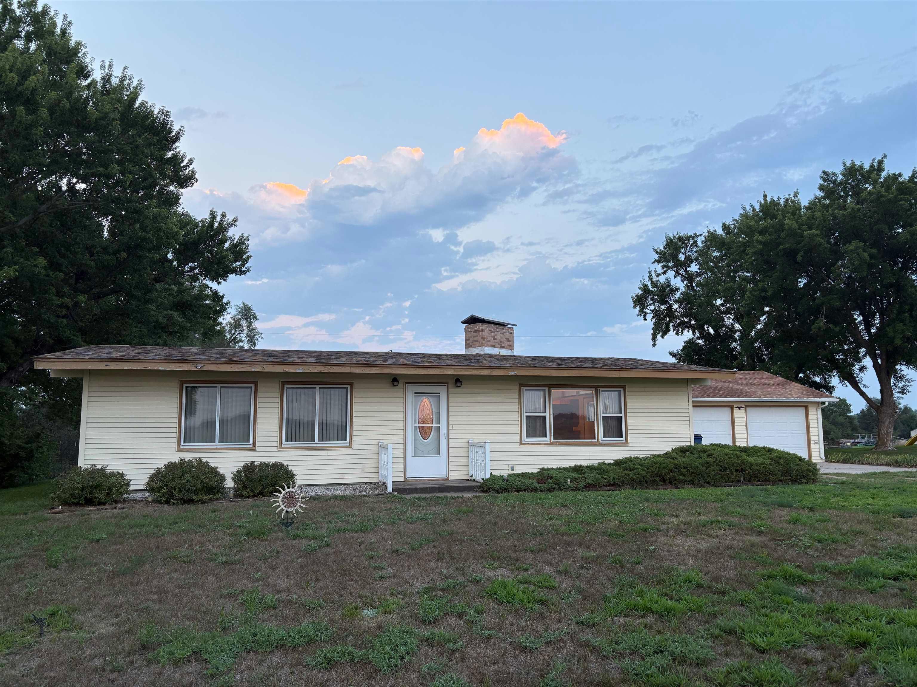 S 13th St, Norfolk, NE 68701