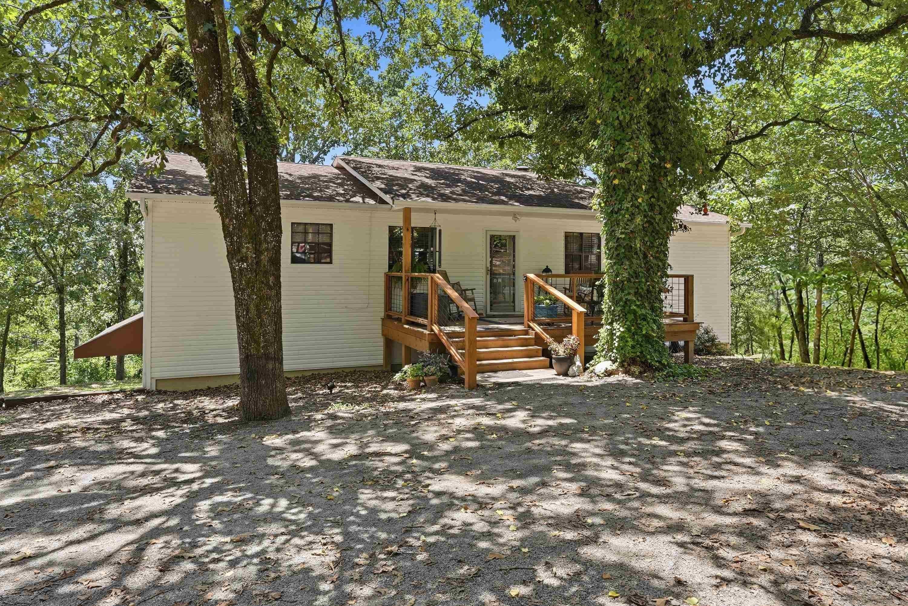 Jones Hill Ln, Mayflower, AR 72106