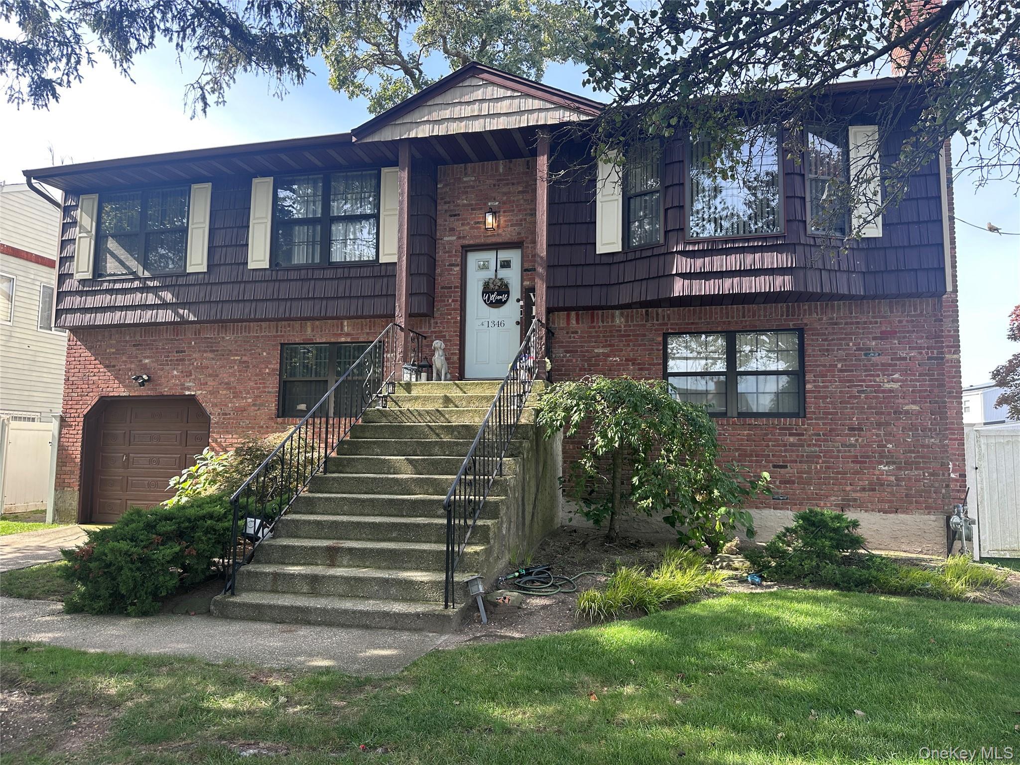Merrick Ave, Merrick, NY 11566
