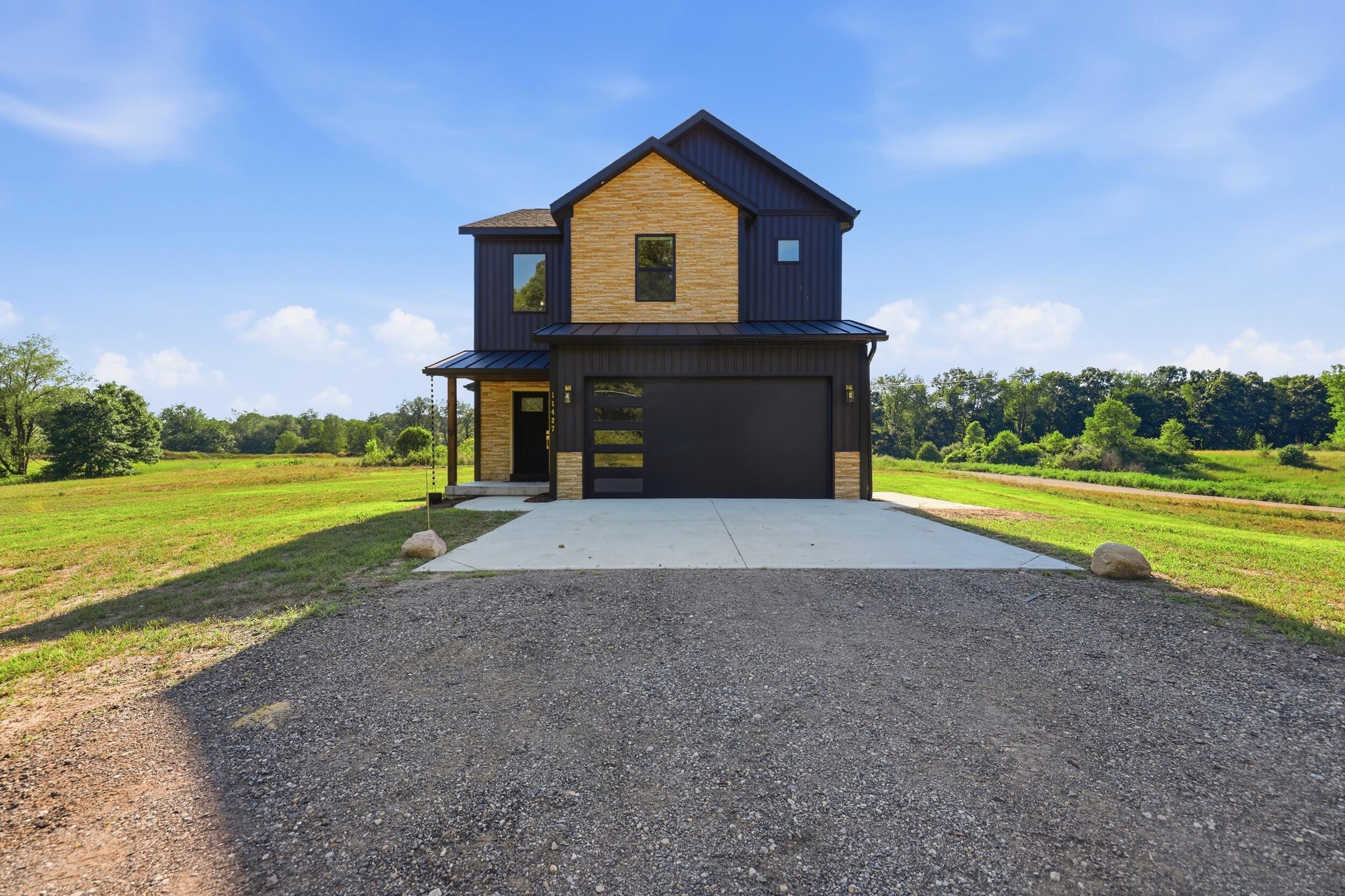 Heintzelman Ave Ne, Rockford, MI 49341
