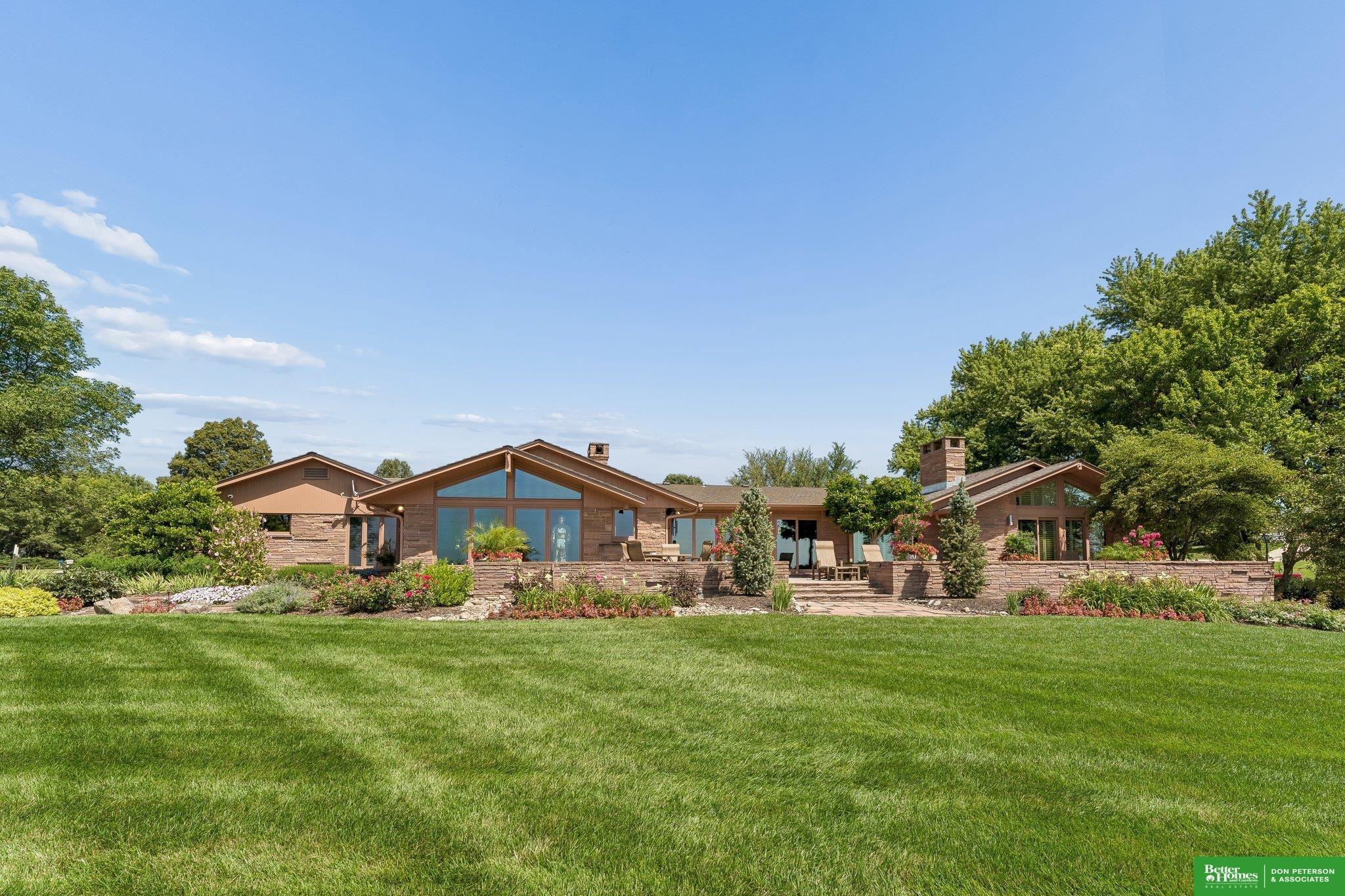 Skyline Dr, Fremont, NE 68025