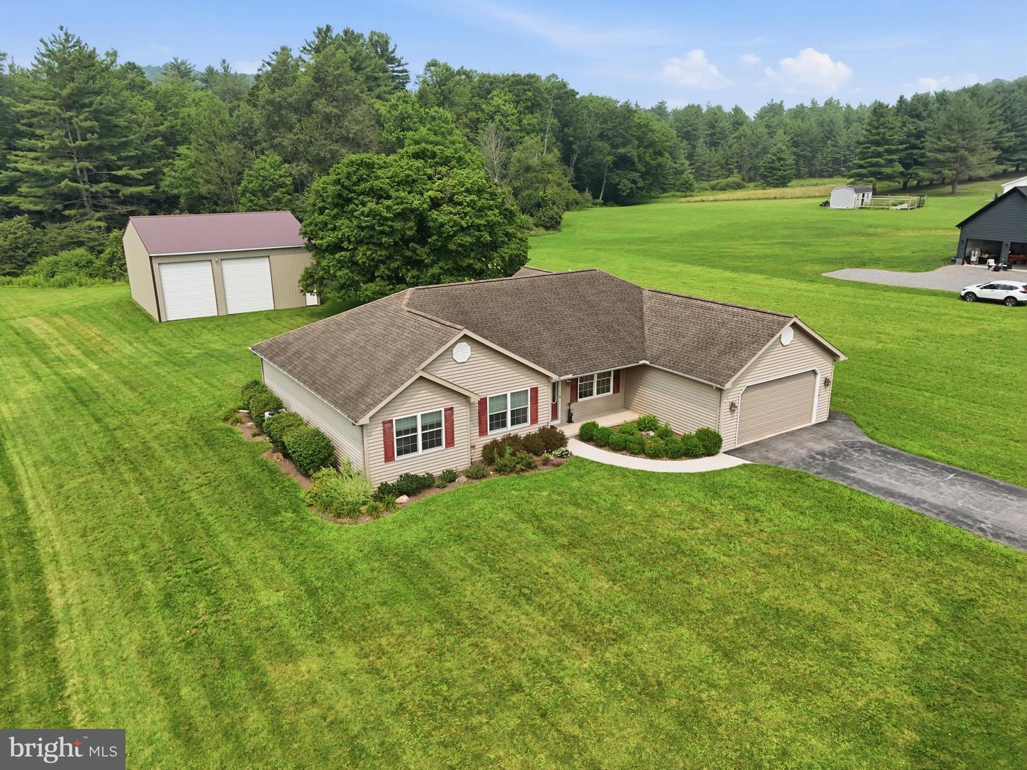 Bald Eagle Pike, Tyrone, PA 16686