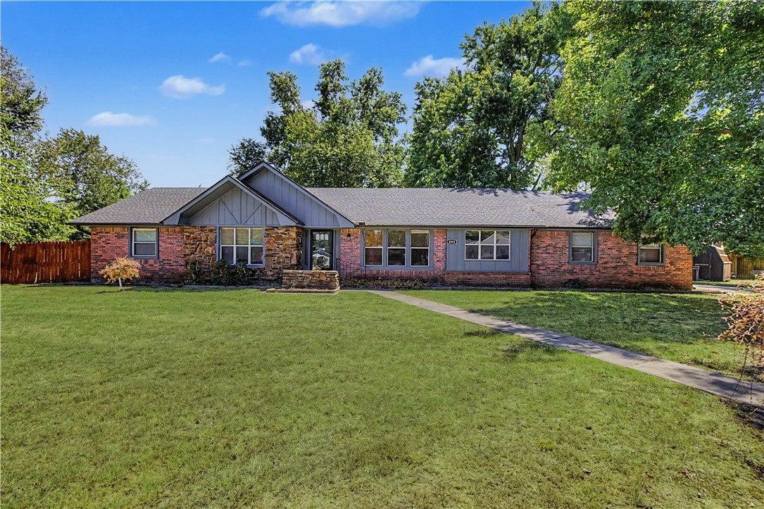 Turtle Creek Cir, Rogers, AR 72756