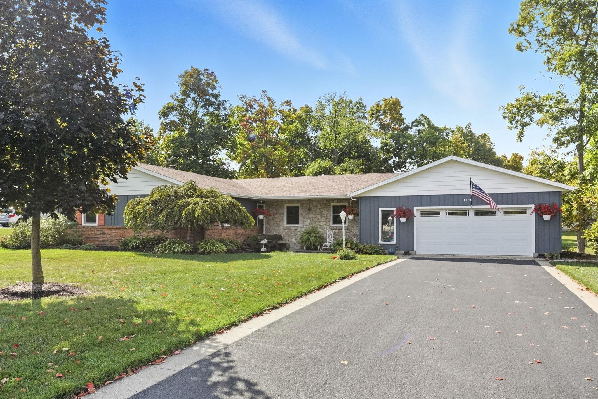 W Westgate Ave, Columbia City, IN 46725
