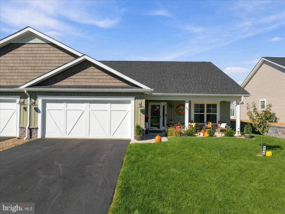 Dripping Spring Dr, Hedgesville, WV 25427