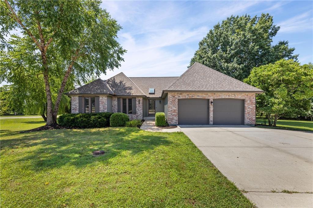 W 159th St, Overland Park, KS 66221