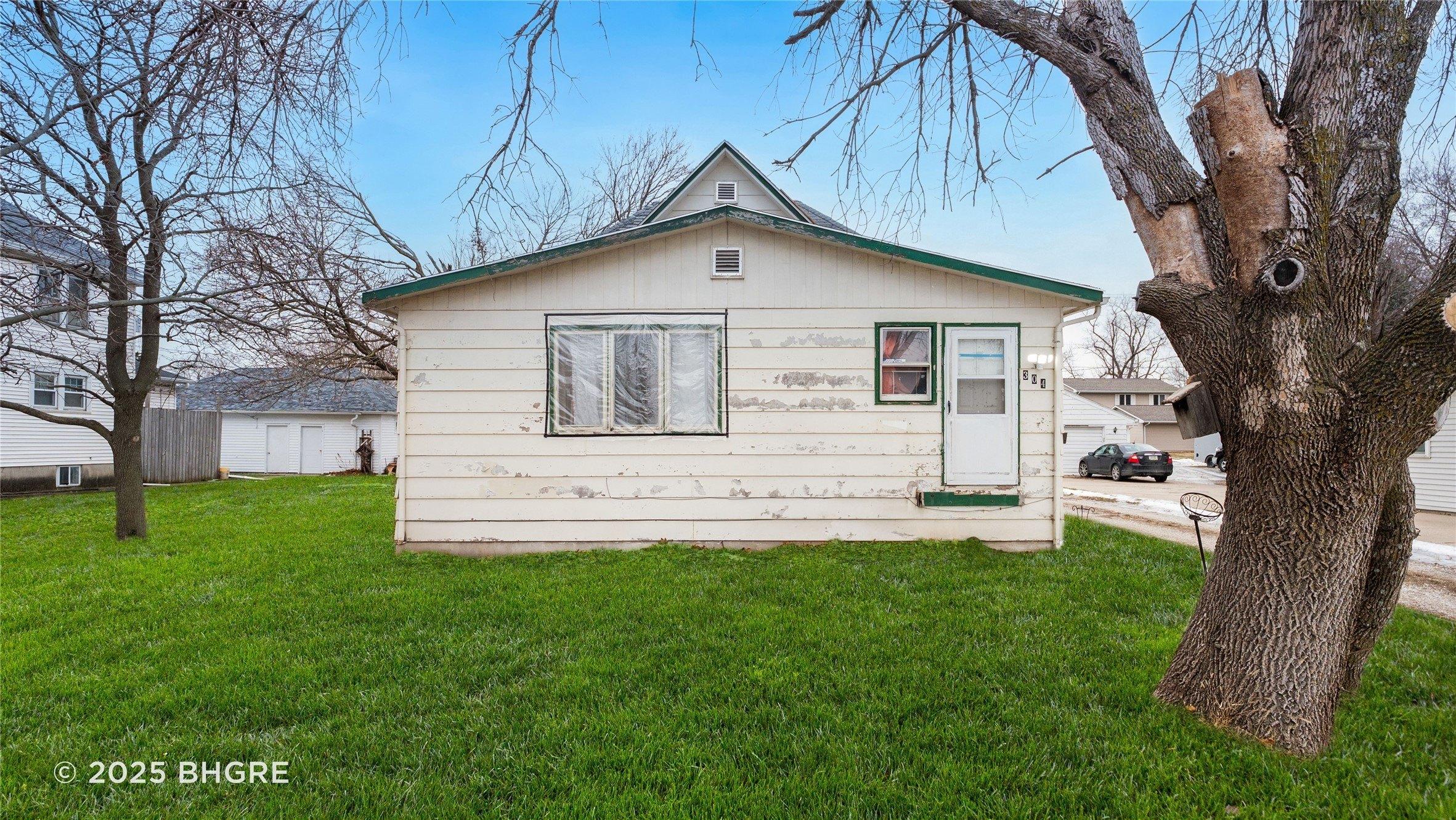 S Elm St, Jefferson, IA 50129
