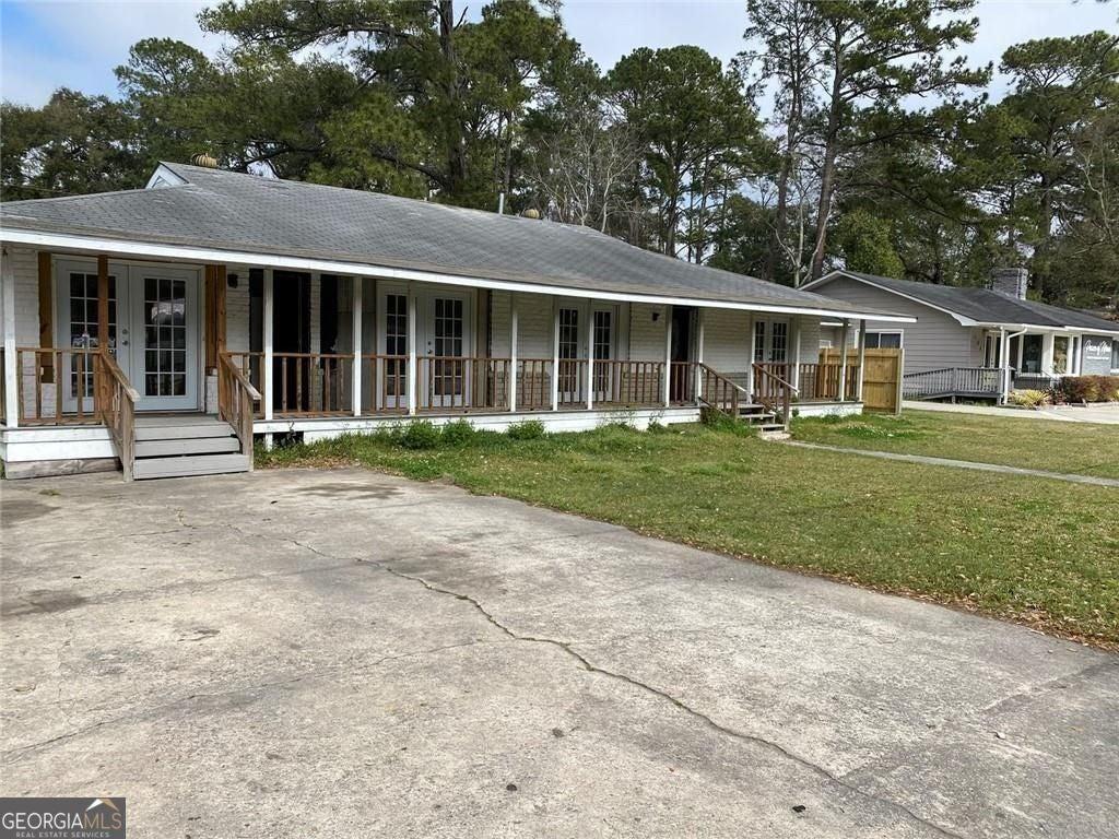 E Derenne Ave, Savannah, GA 31405