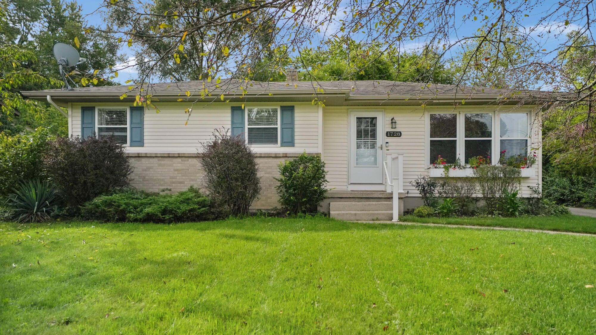 Langley St Se, Grand Rapids, MI 49508