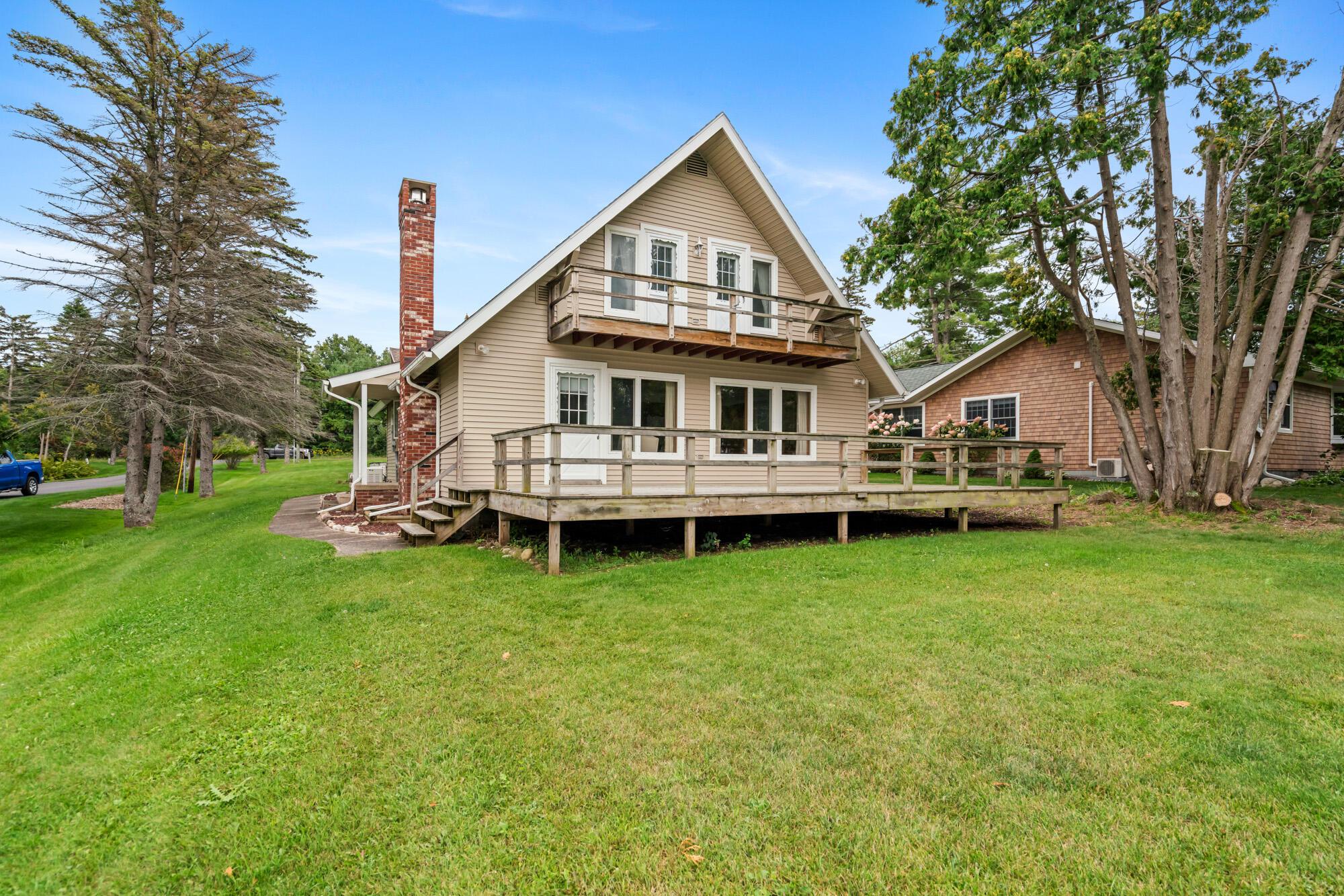 Cedar Dr, Indian River, MI 49749