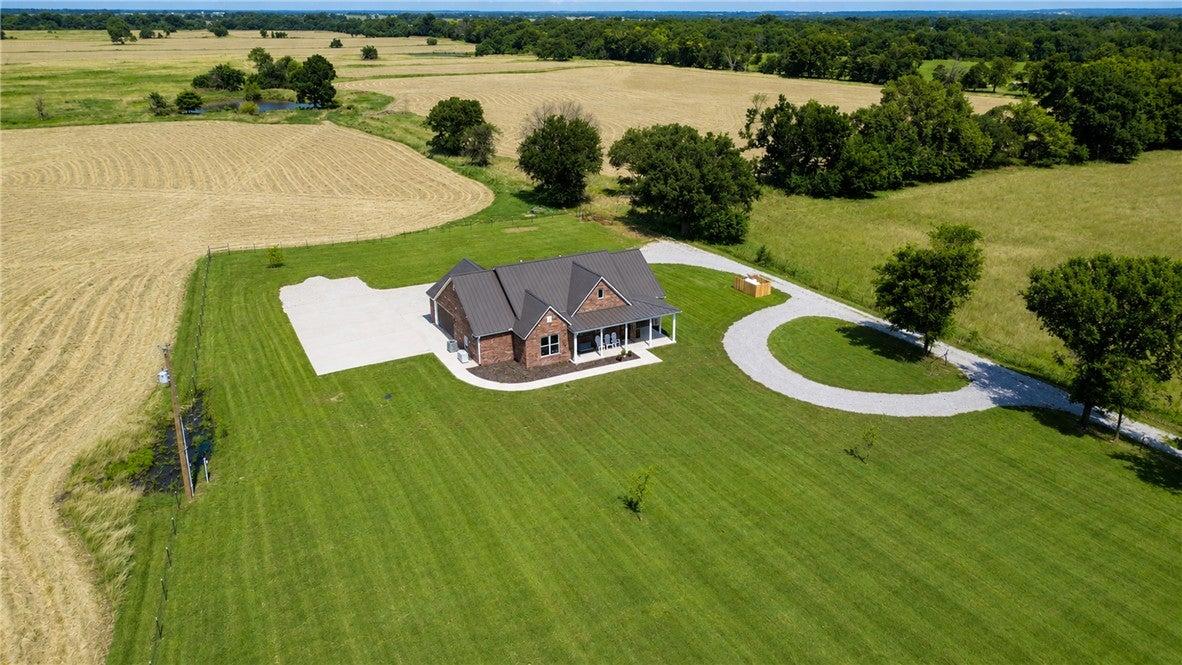 N Highway 43, Maysville, AR 72747