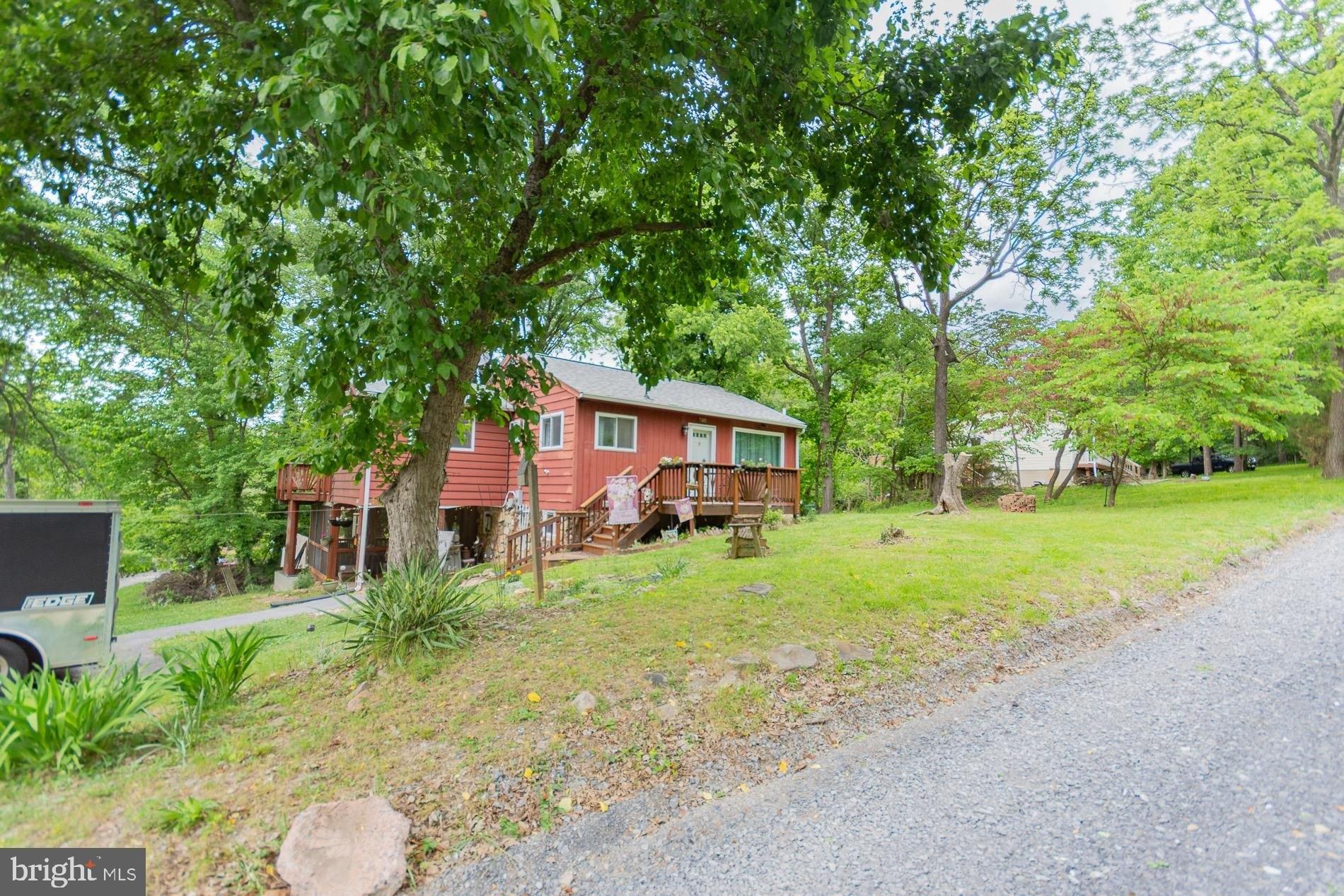 Gray Fox Rd, Harpers Ferry, WV 25425