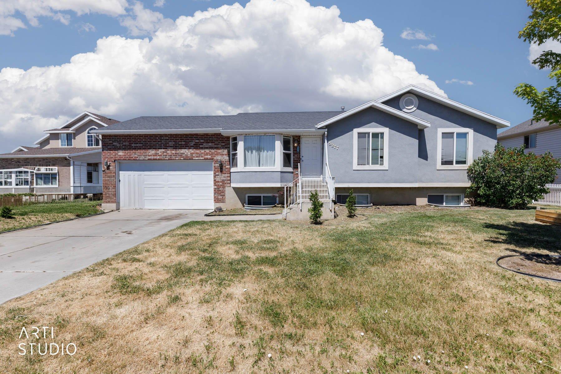 S 3750 W, Roy, UT 84067