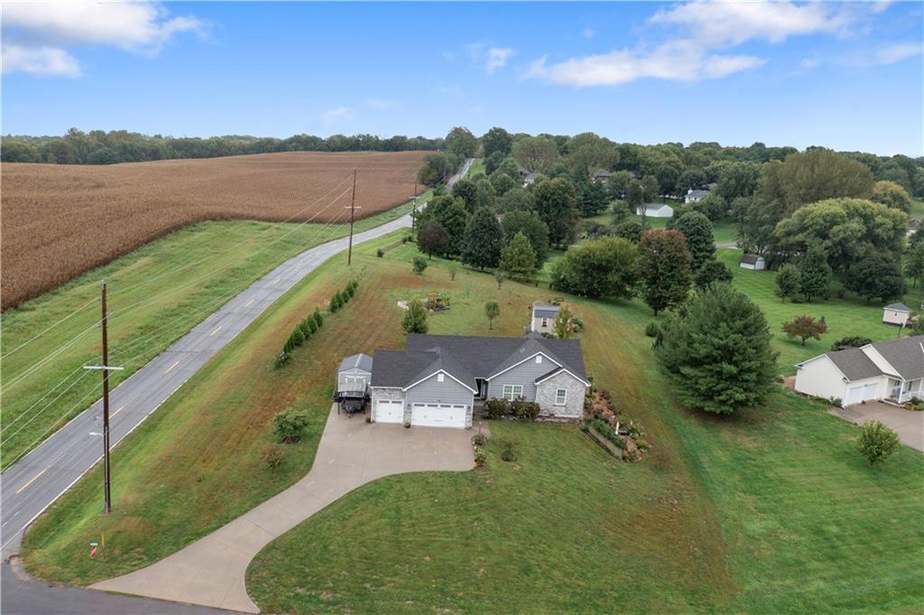 Mackenzie Dr, Saint Joseph, MO 64503