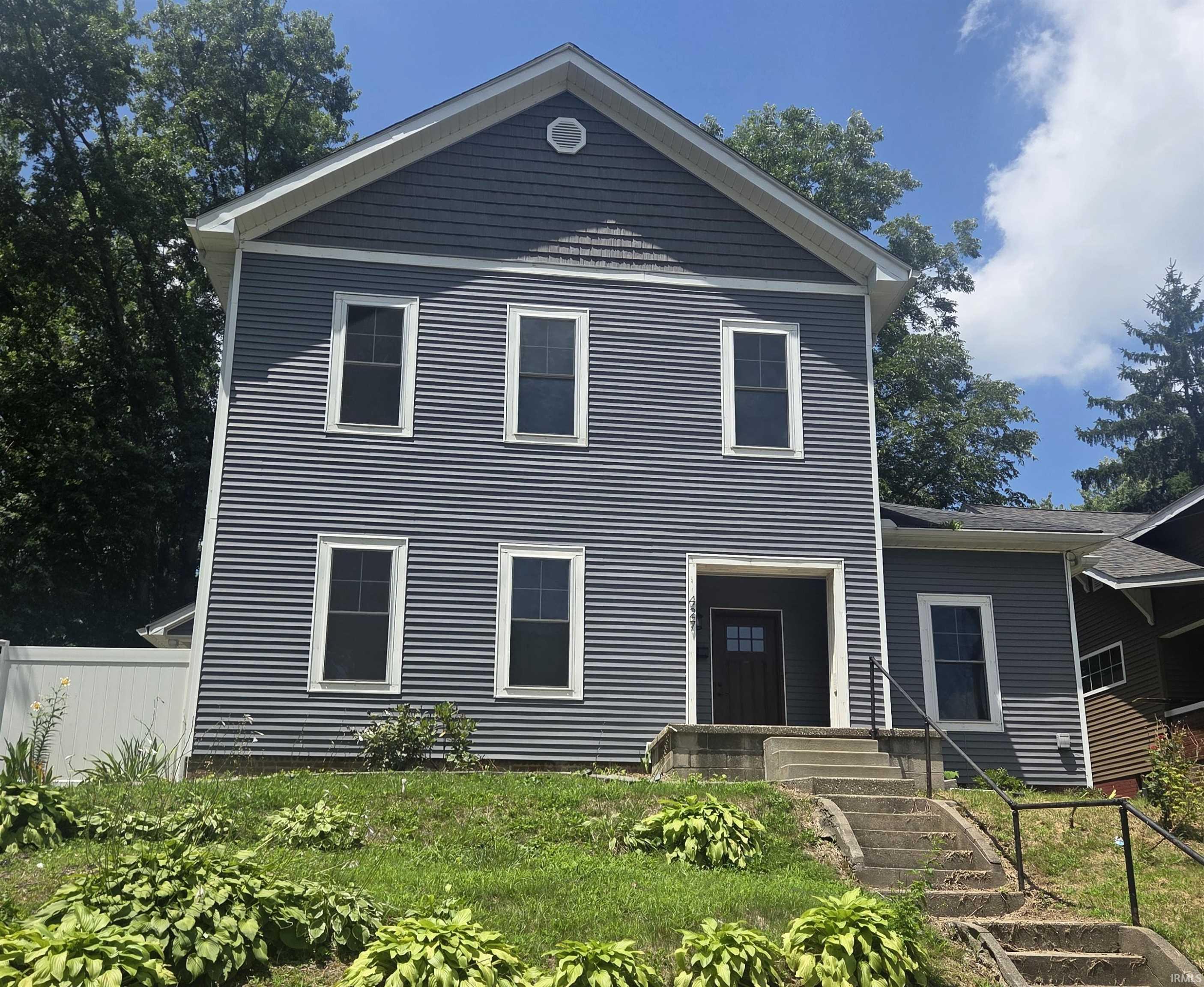 S Hall St, Princeton, IN 47670
