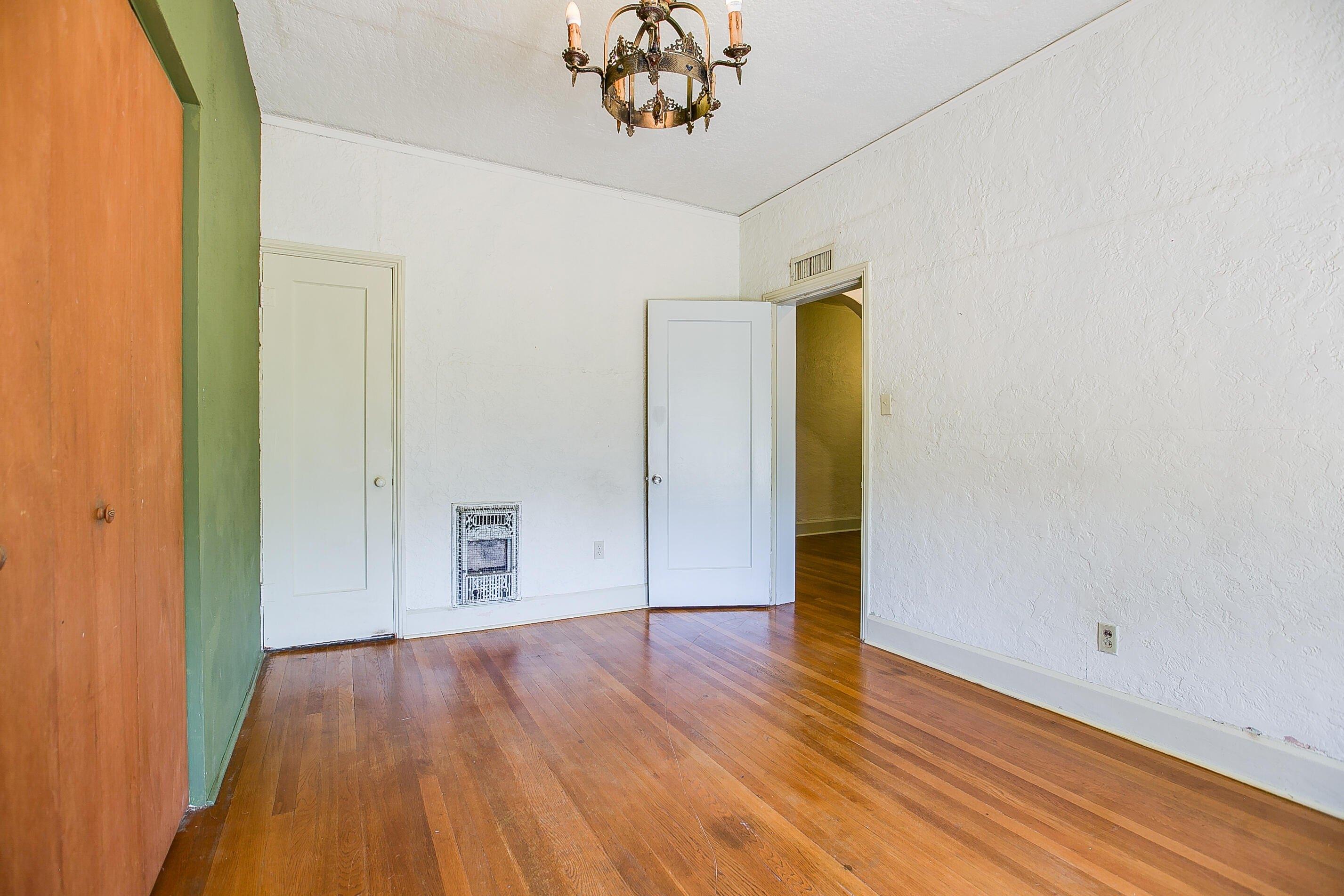 N Van Buren St, San Angelo, TX 76901