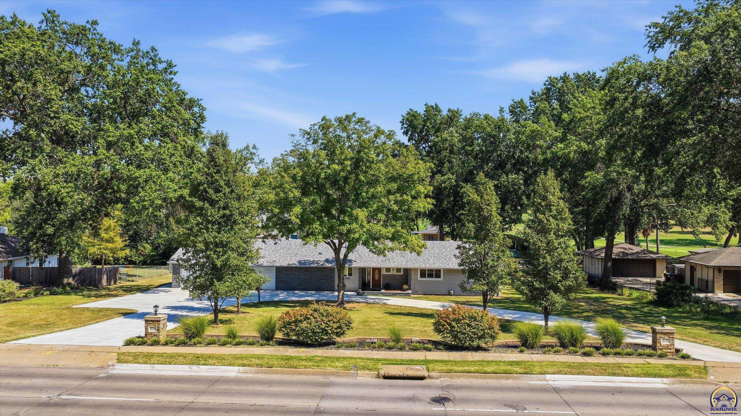 Sw Burlingame Rd, Topeka, KS 66611